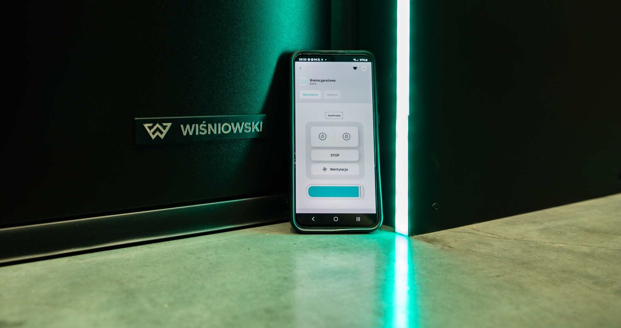 Das Smartphone ist heute der Schlüssel zum Haus und die Fernbedienung für das Grundstück. Der Experte testet die WIŚNIOWSKI-App
